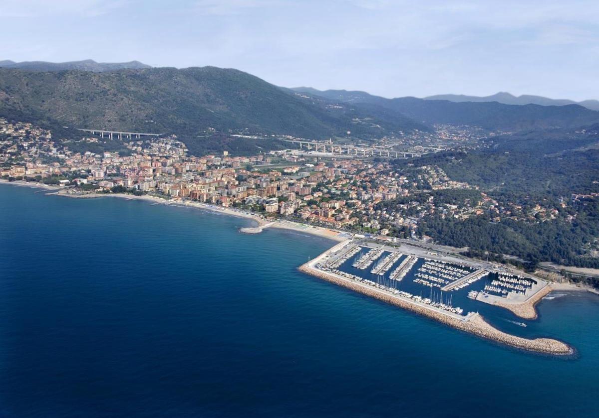 Hotel Garden Marina dʼMarina dʼAndora 外观 照片